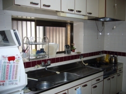 無垢材にかこまれて